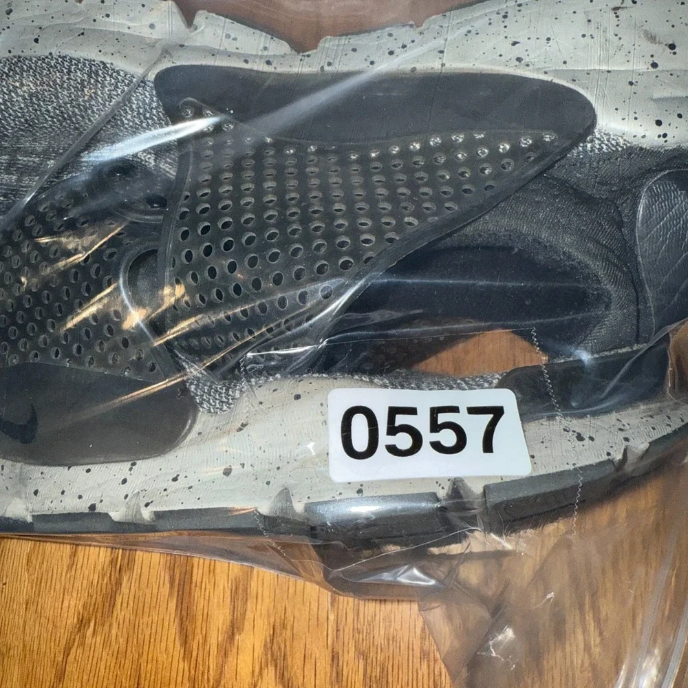 Nike Sock Dart 859553-001 Sneakers Mens 9‎ Gray Slip On Low Top Athletic Shoes